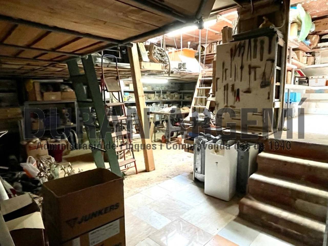 CASA UNIFAMILIAR EN VENDA A CA N'ANGLADA 