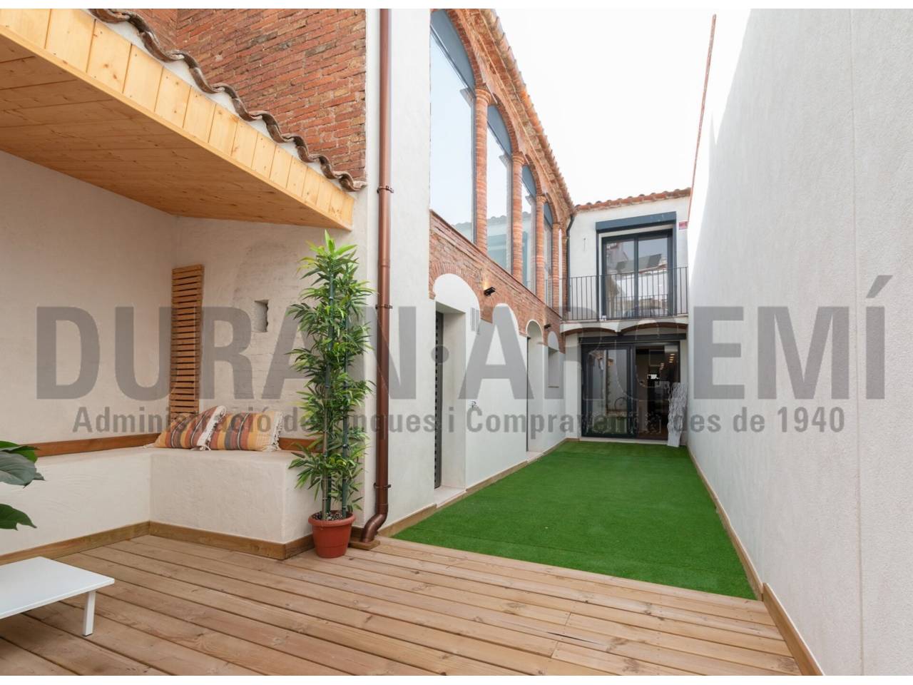 MAGNIFICA CASA AL CENTRE DE TERRASSA 