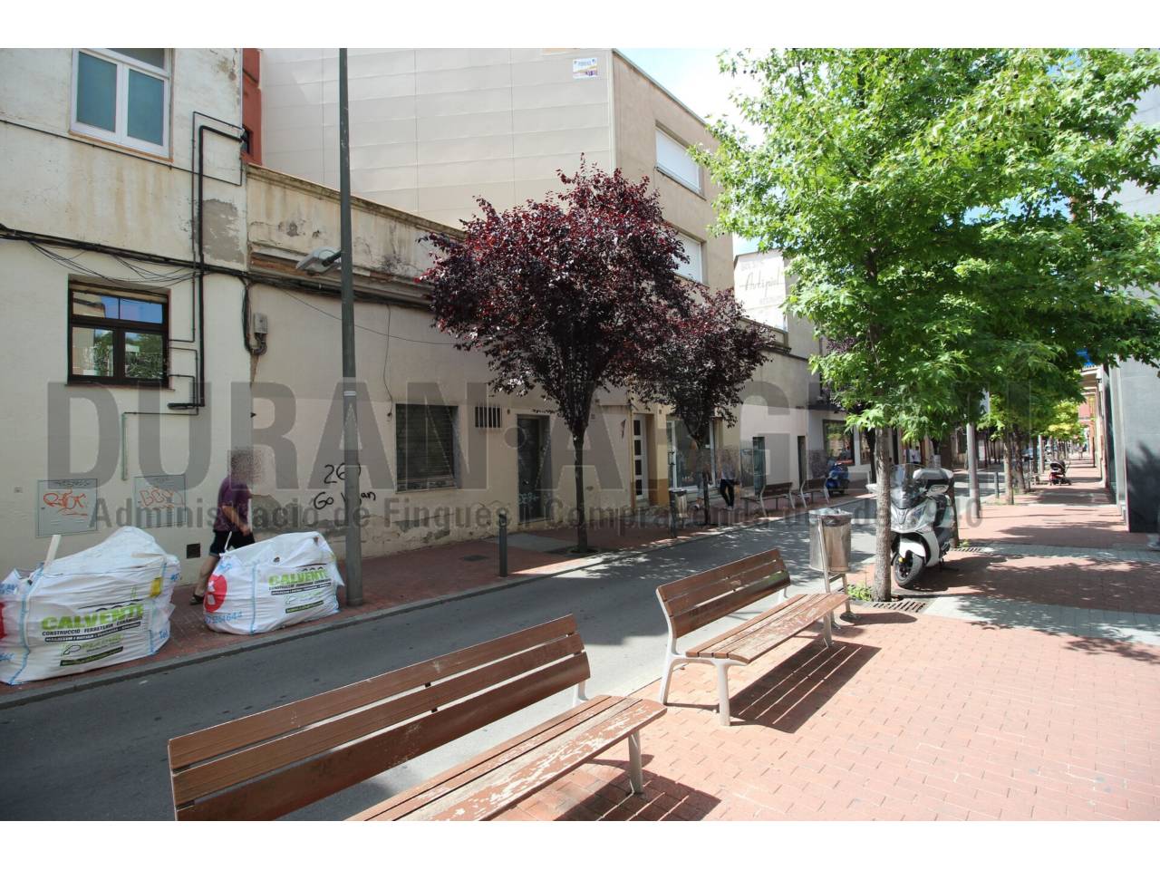 LOCAL DE LLOGUER AL CENTRE DE TERRASSA 