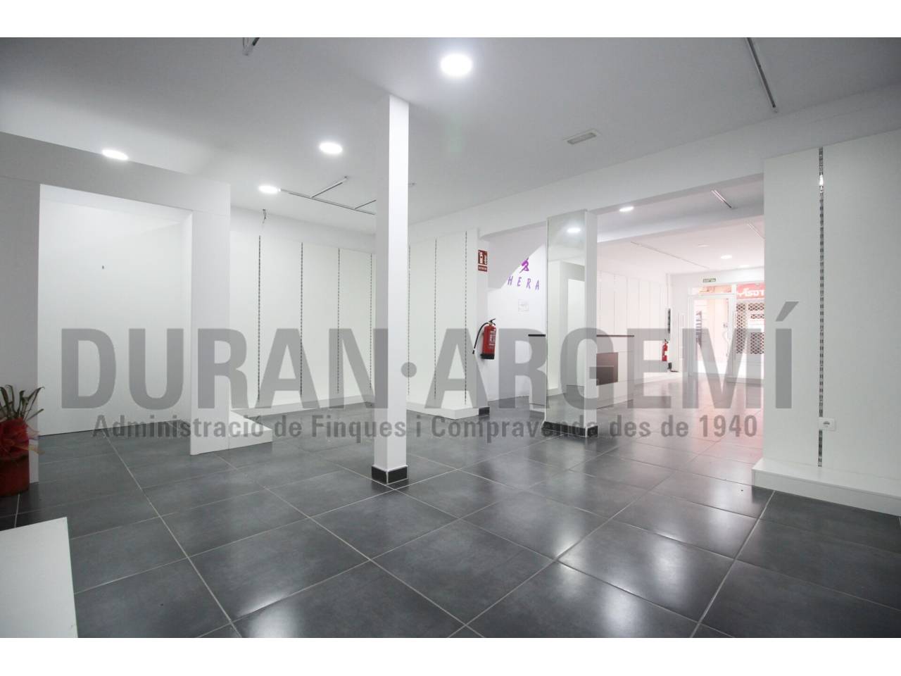 LOCAL DE LLOGUER AL CENTRE DE TERRASSA 