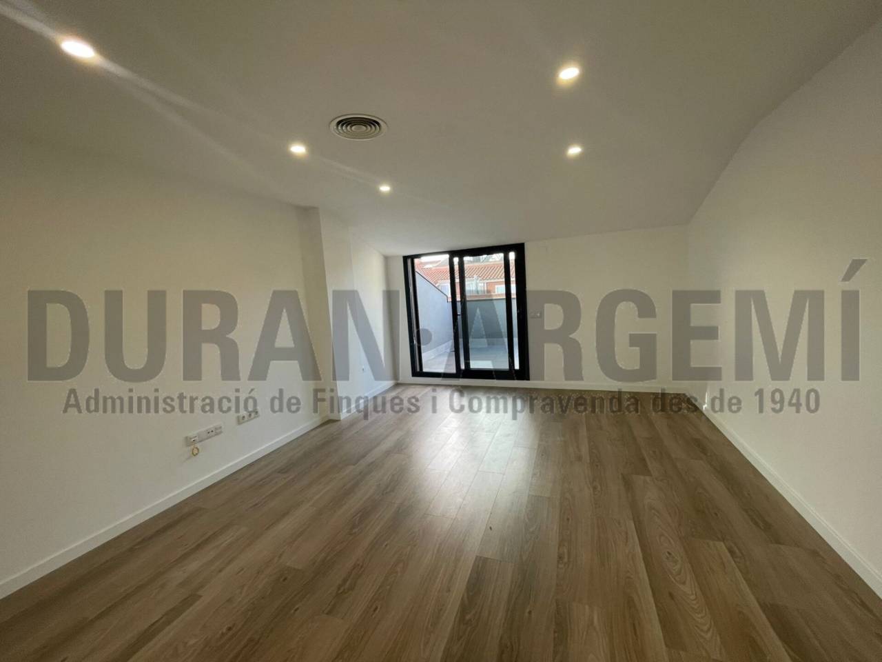 Duplex en venta en Sant Pere(08225)
