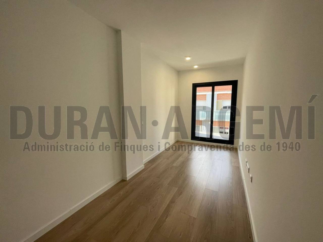 Duplex en venta en Sant Pere(08225)