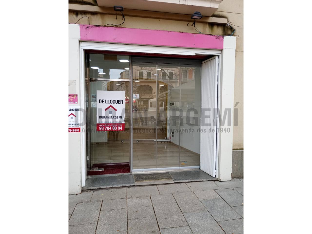 Local comercial de lloguer a la Plaça Vella