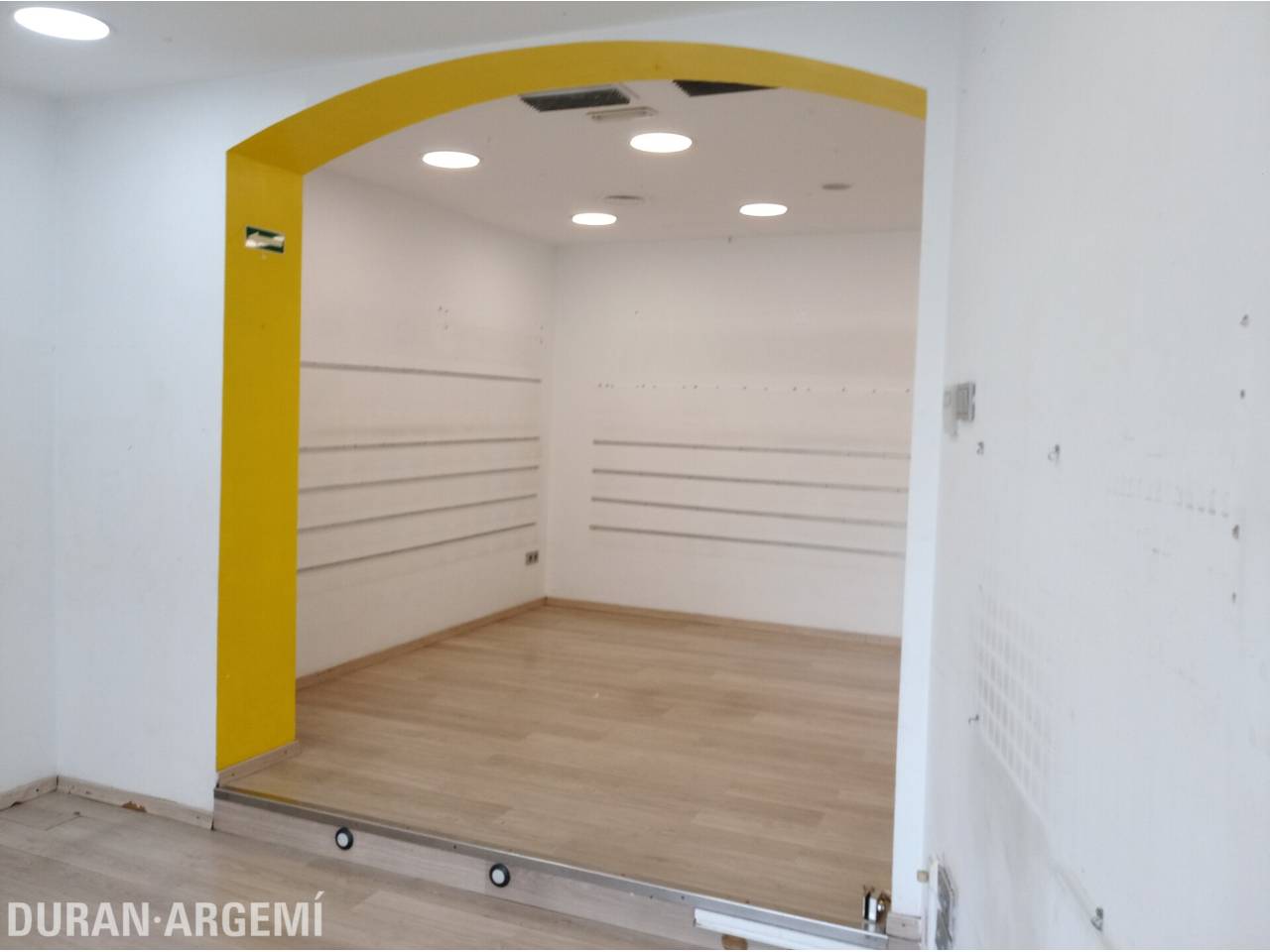 Local comercial en alquiler en la Plaza Vieja