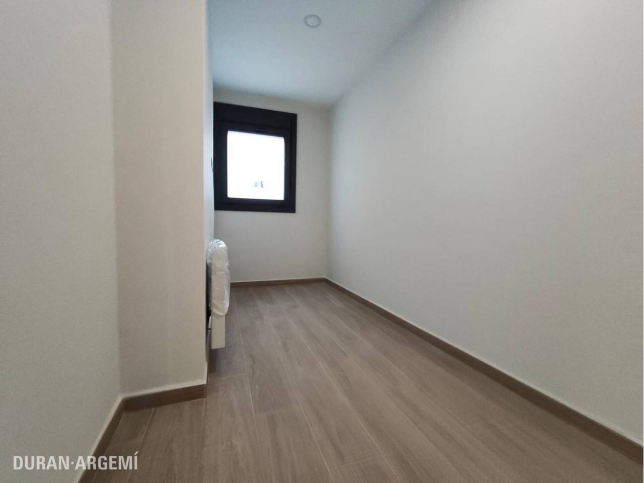 Bajos con patio en venta en Ca n'Aurell