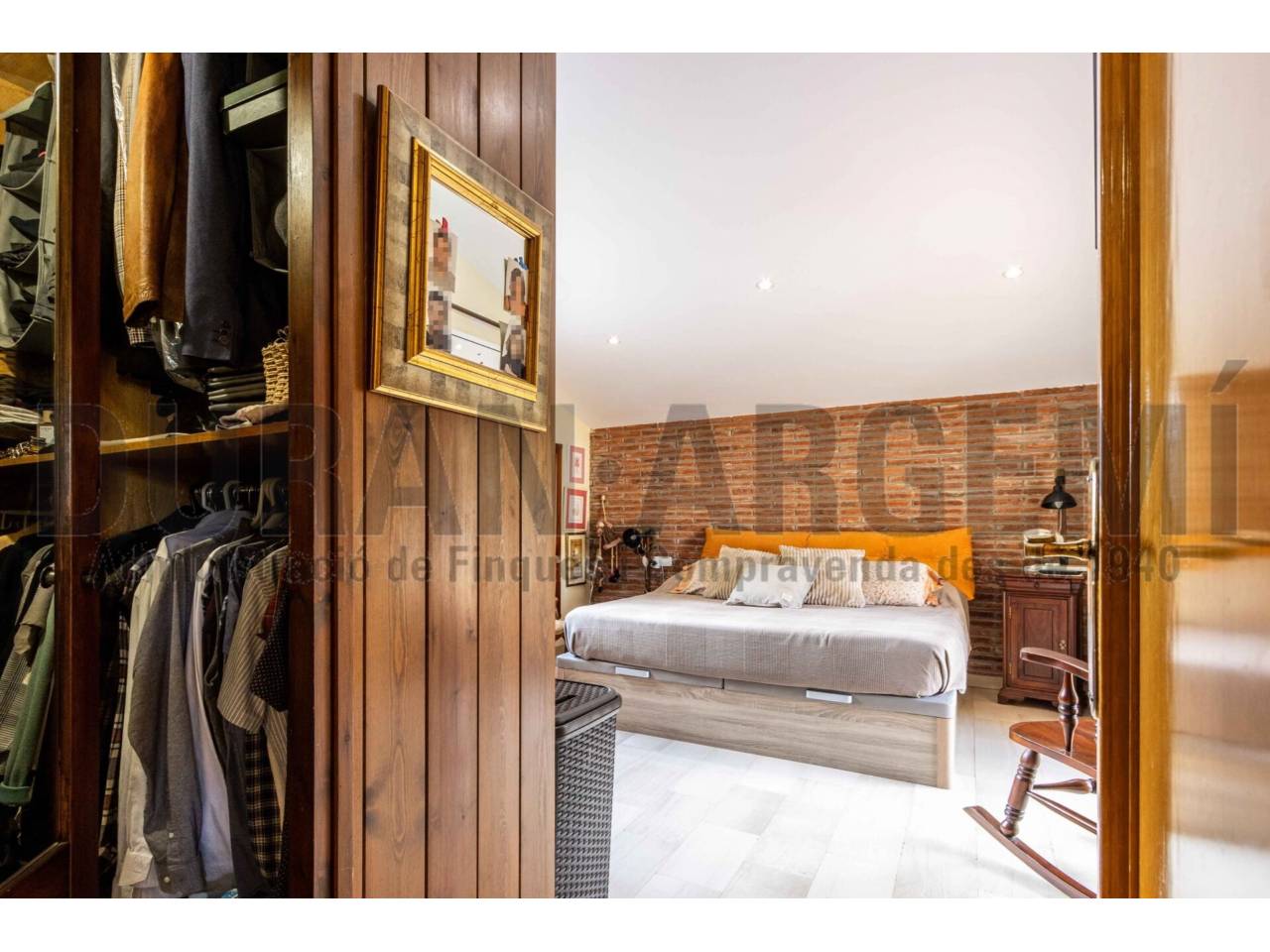 Chalet en venta en Castellar del Vallés