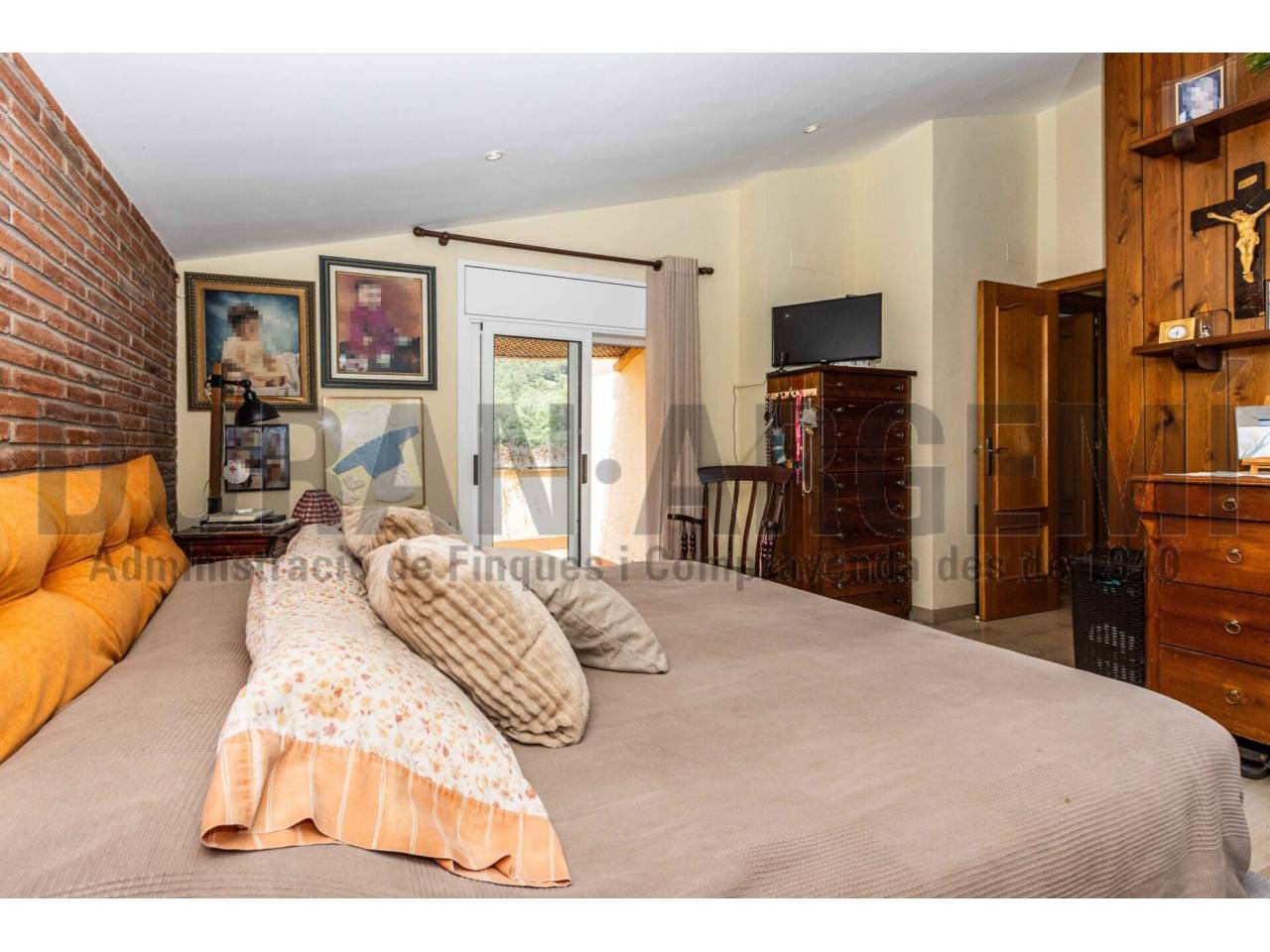 Chalet en venta en Castellar del Vallés