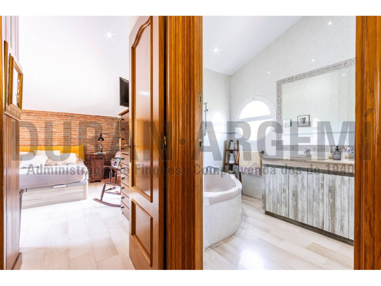 Chalet en venta en Castellar del Vallés