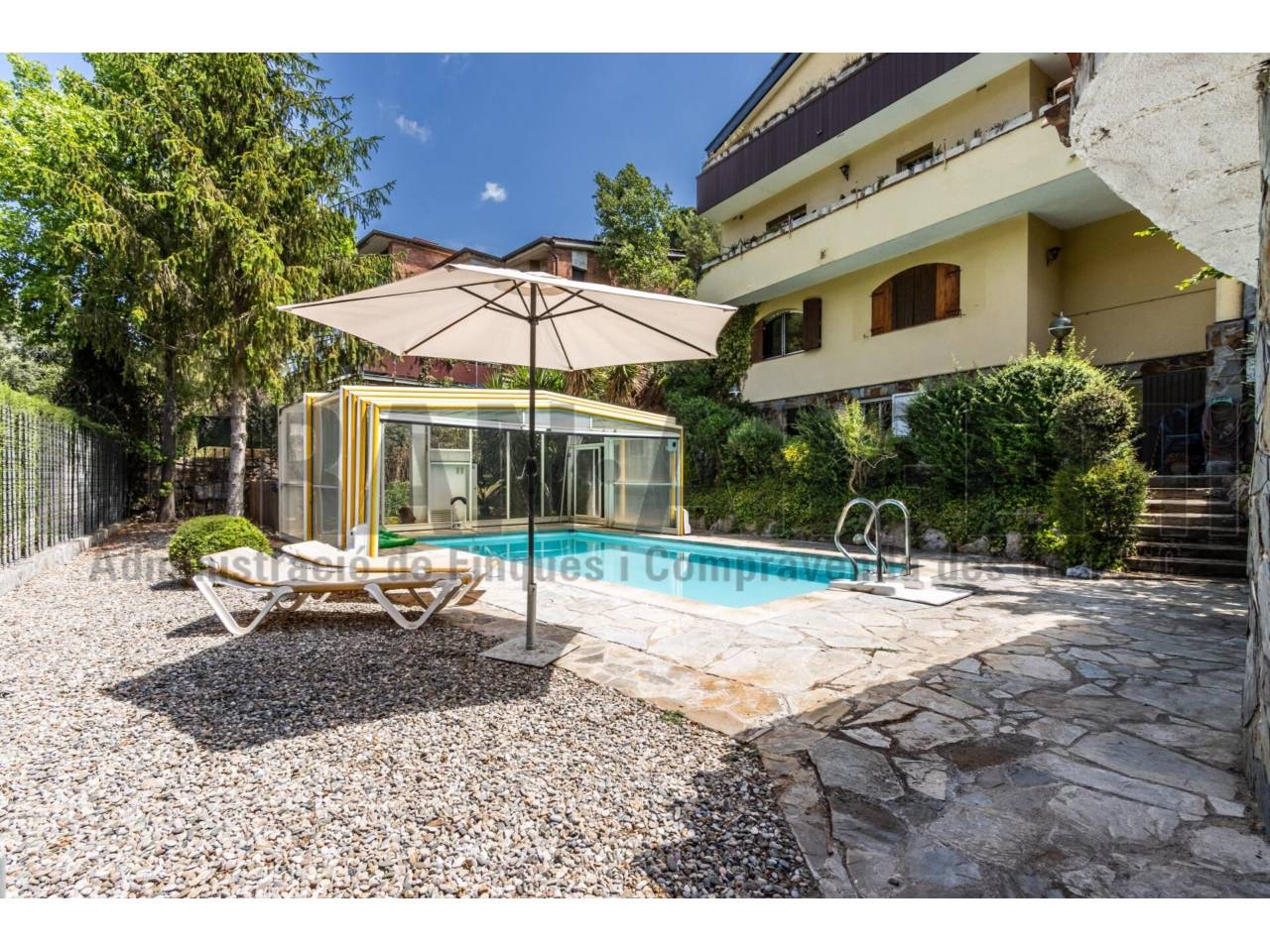 Chalet en venta en Castellar del Vallés