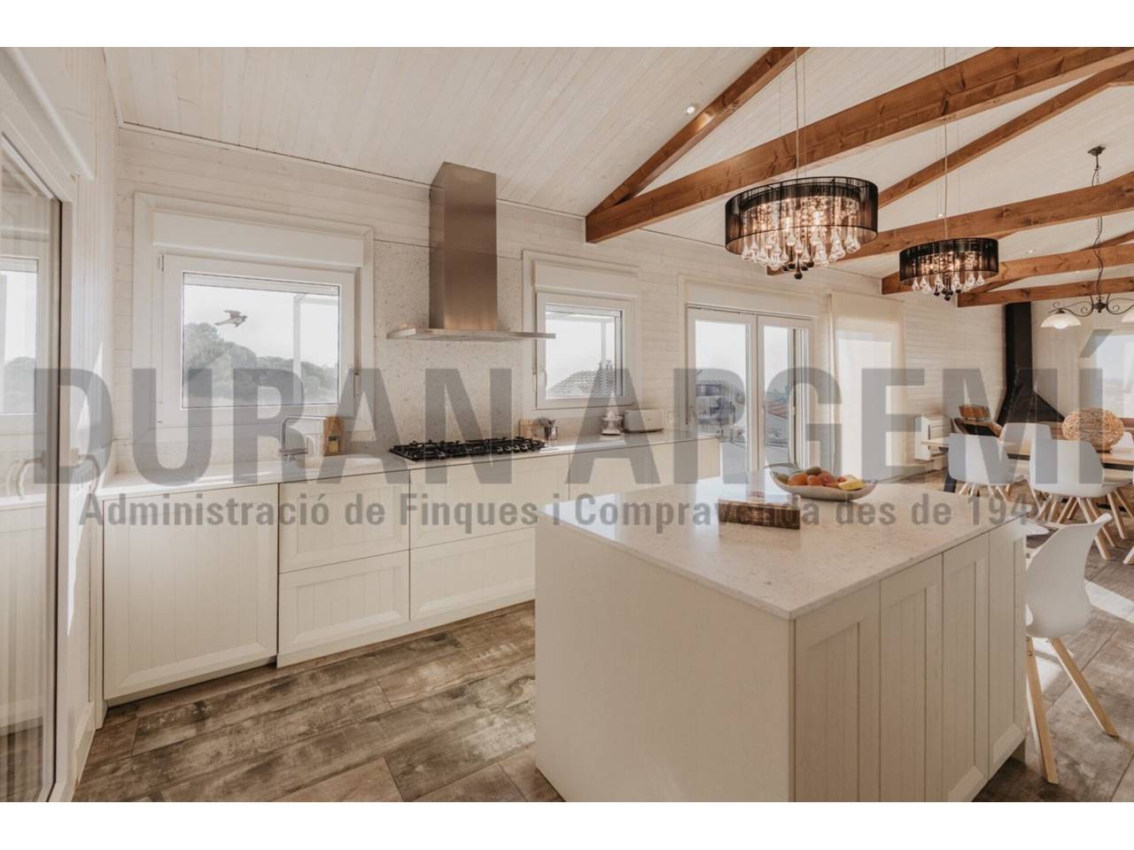 Xalet en venda a Pineda de Mar