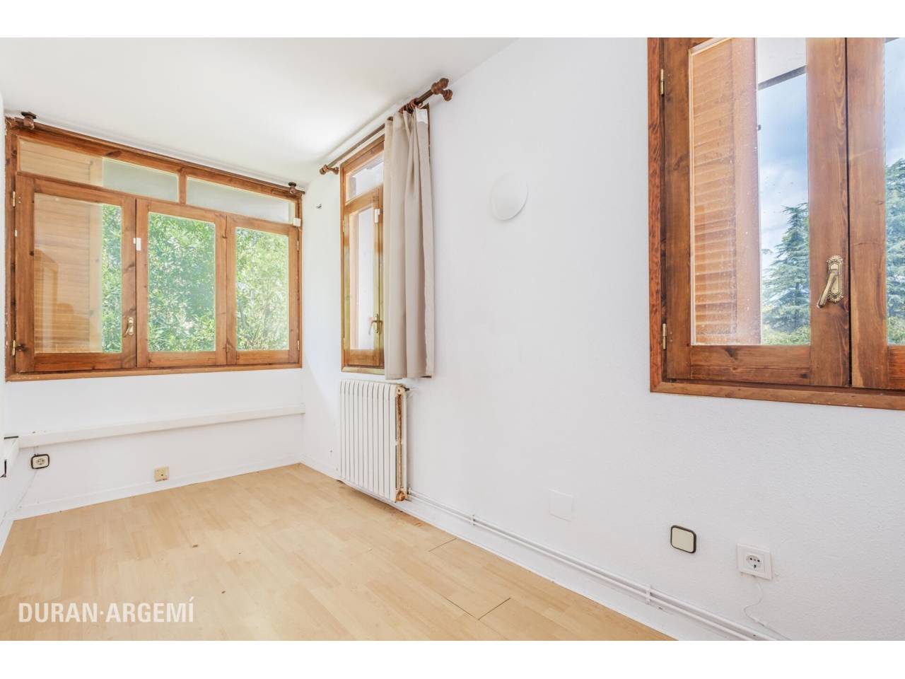 Casa en Venta en Terrassa - la Font de la Espardenyera