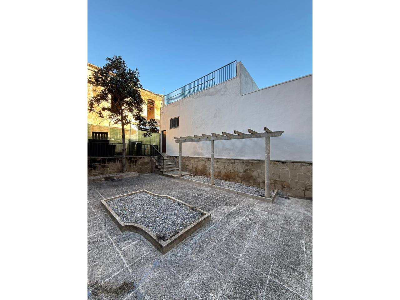 Exclusiu habitatge de gran format amb pati privat a la millor zona de Terrassa