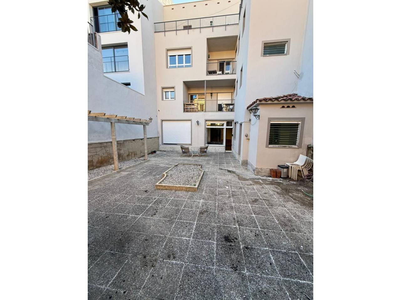 Exclusiu habitatge de gran format amb pati privat a la millor zona de Terrassa