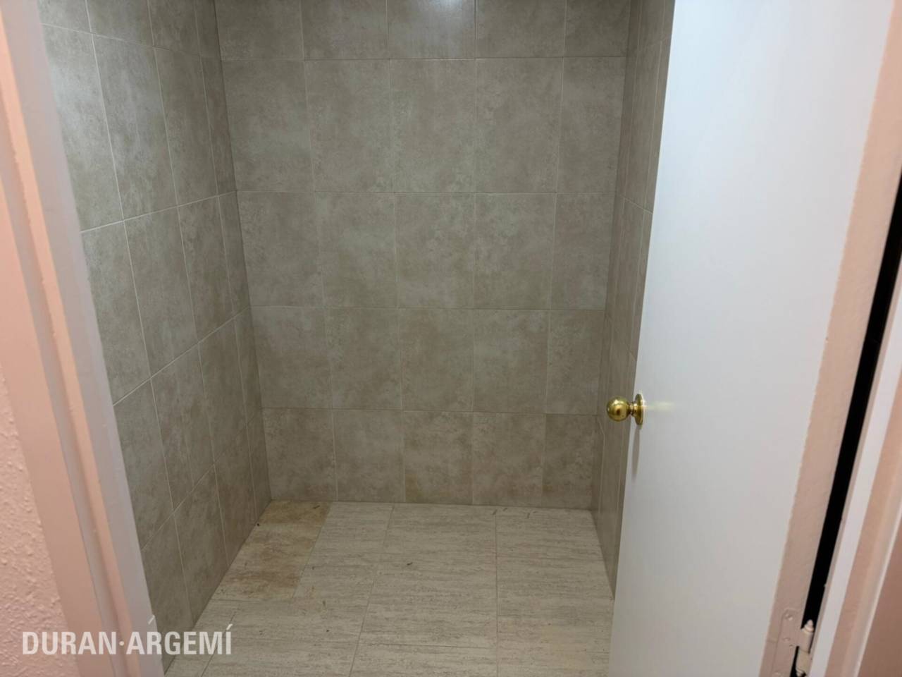 Despatx en lloguer al Centre