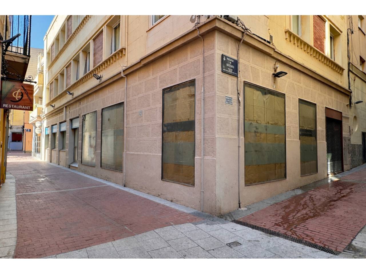 Local Comercial en Lloguer - Terrassa Centre