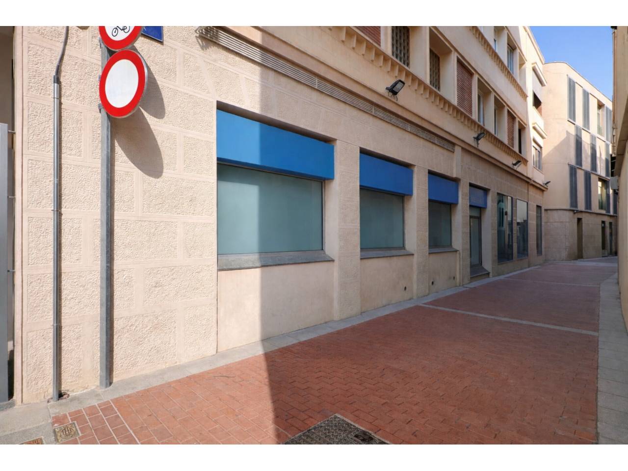 Local Comercial en Lloguer - Terrassa Centre