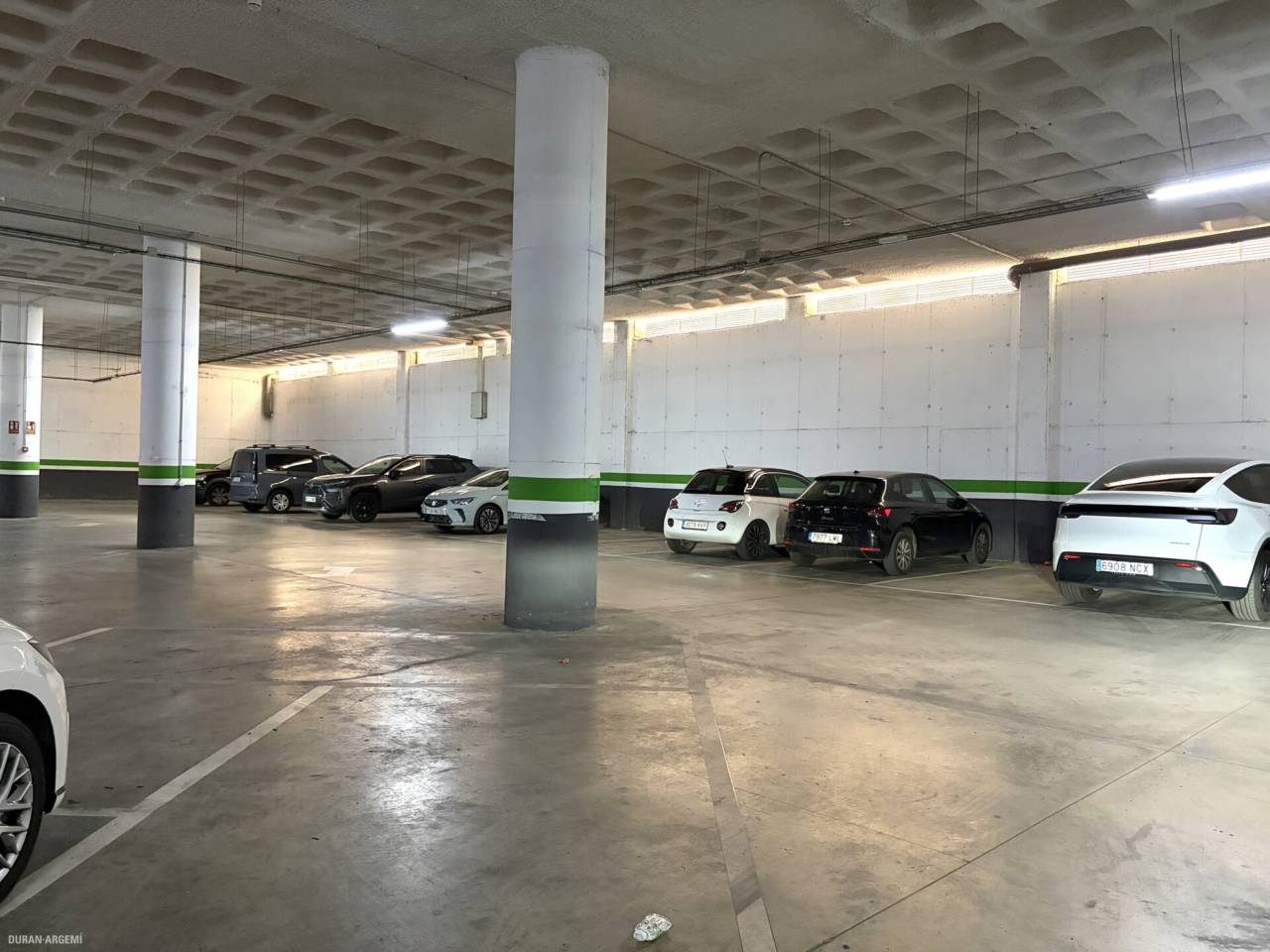 Conjunt de 2 naus en venda a Can Parellada