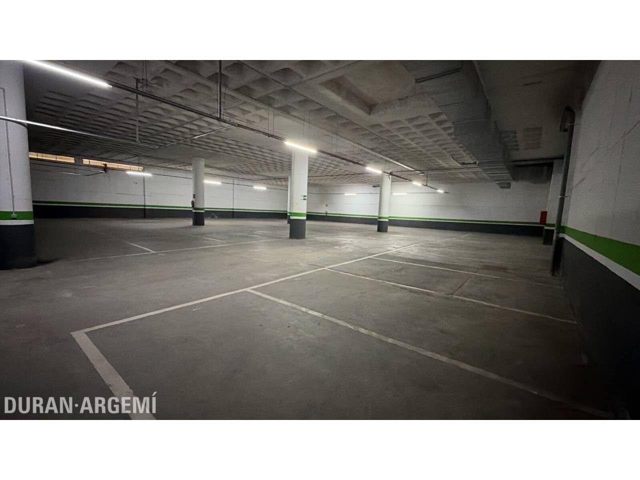 PARKING DE ALQUILER EN EL POLÍGONO INDUSTRIAL DE CAN PARELLADA