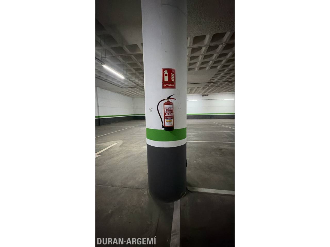 PARKING DE ALQUILER EN EL POLÍGONO INDUSTRIAL DE CAN PARELLADA