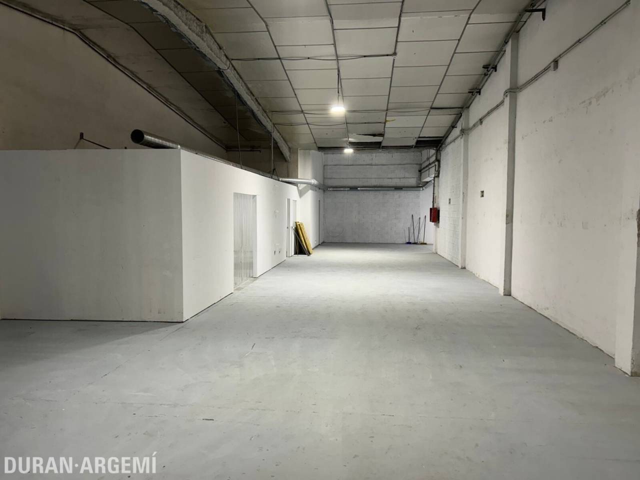 NAU DE LLOGUER AL POLÍGON INDUSTRIAL ELS BELLOTS