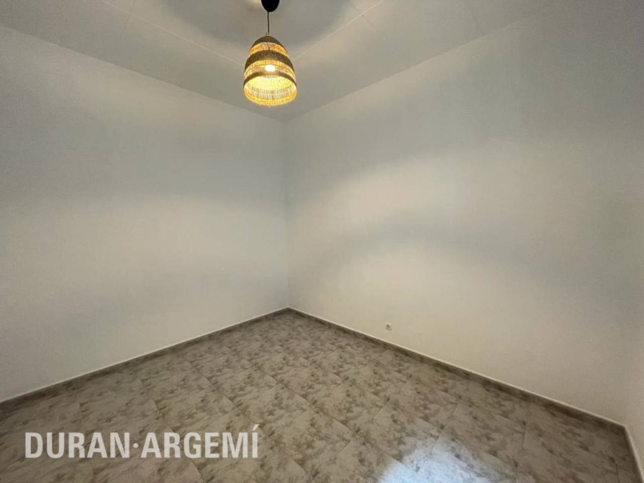 PIS DE LLOGUER AL CENTRE