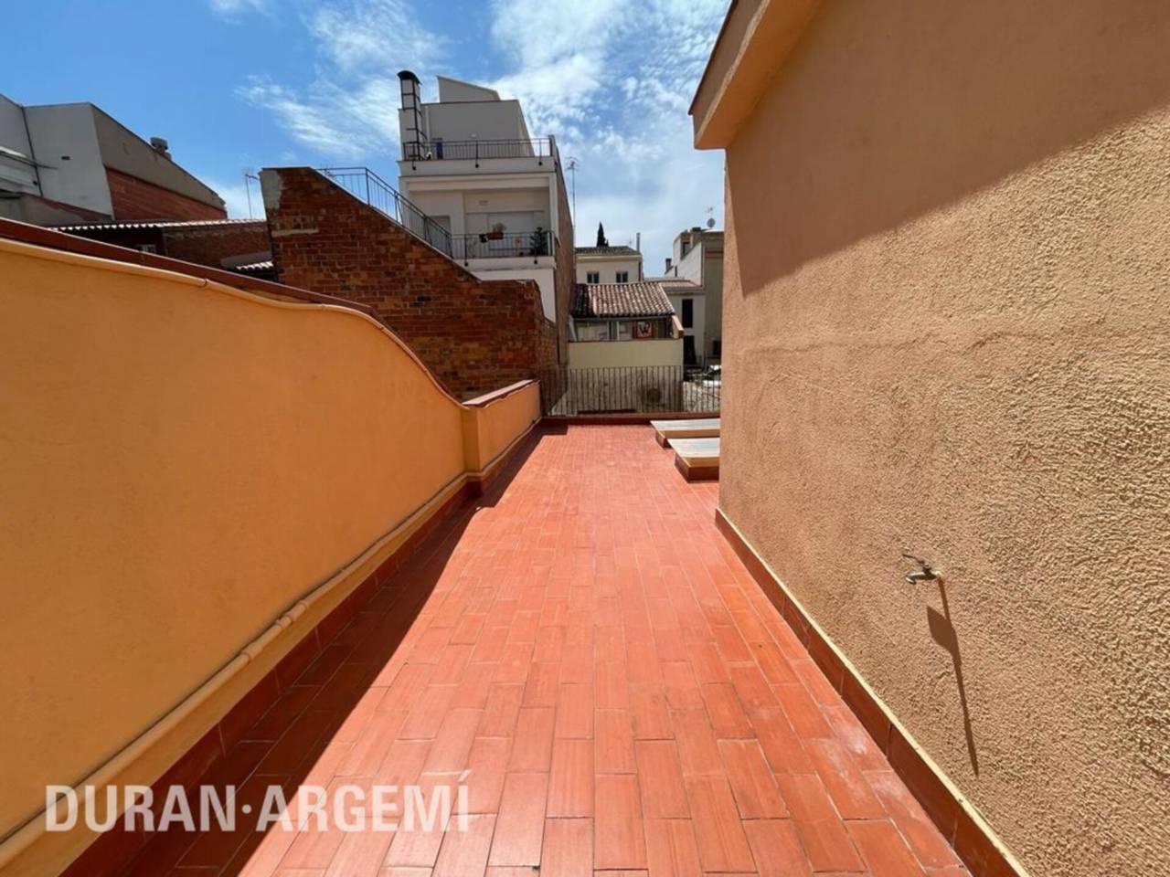 PIS DE LLOGUER AL CENTRE