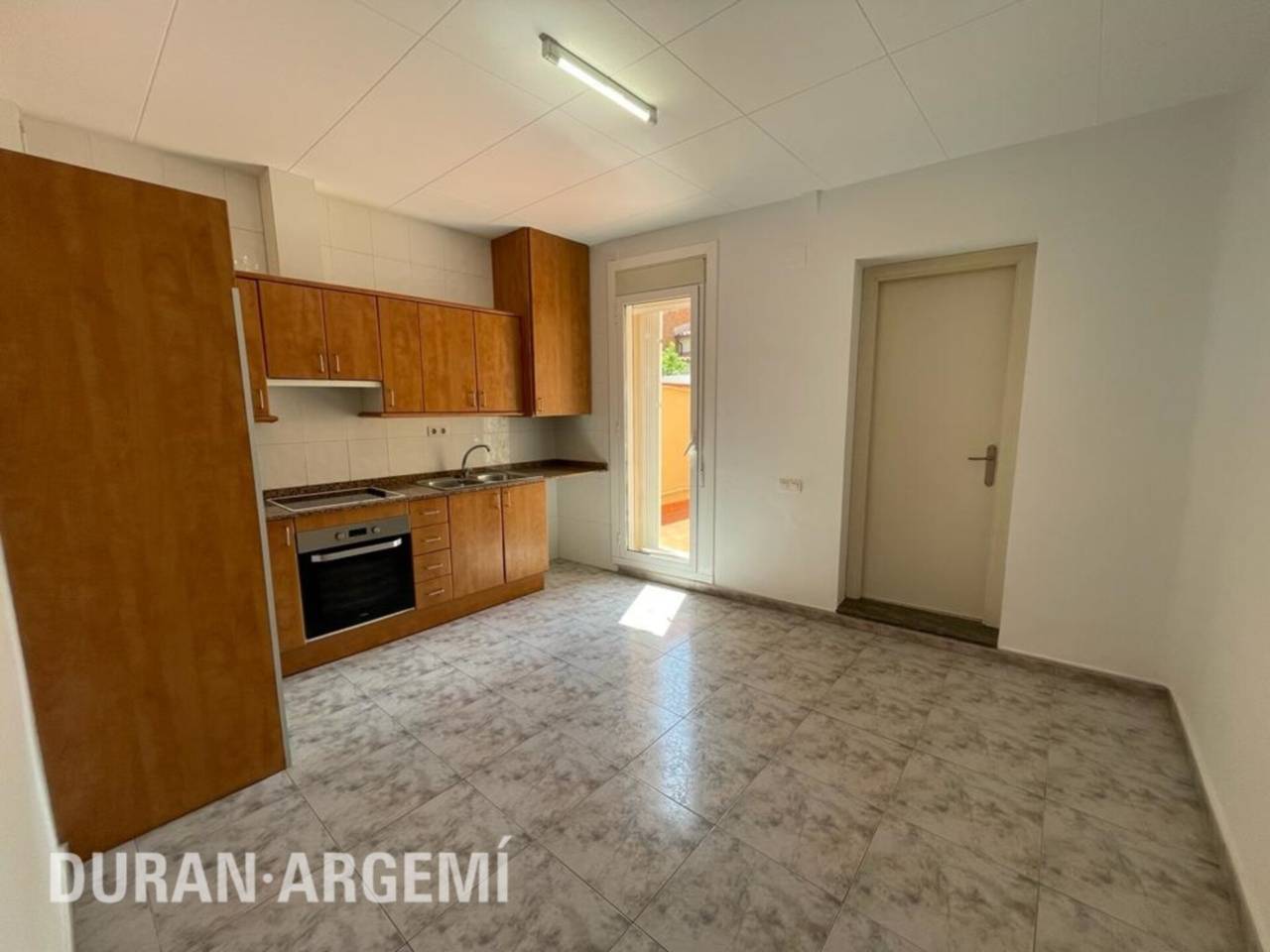 PIS DE LLOGUER AL CENTRE