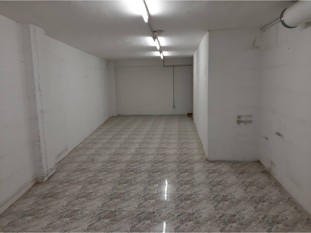 locales-comerciales en terrassa · ca-n'aurell €