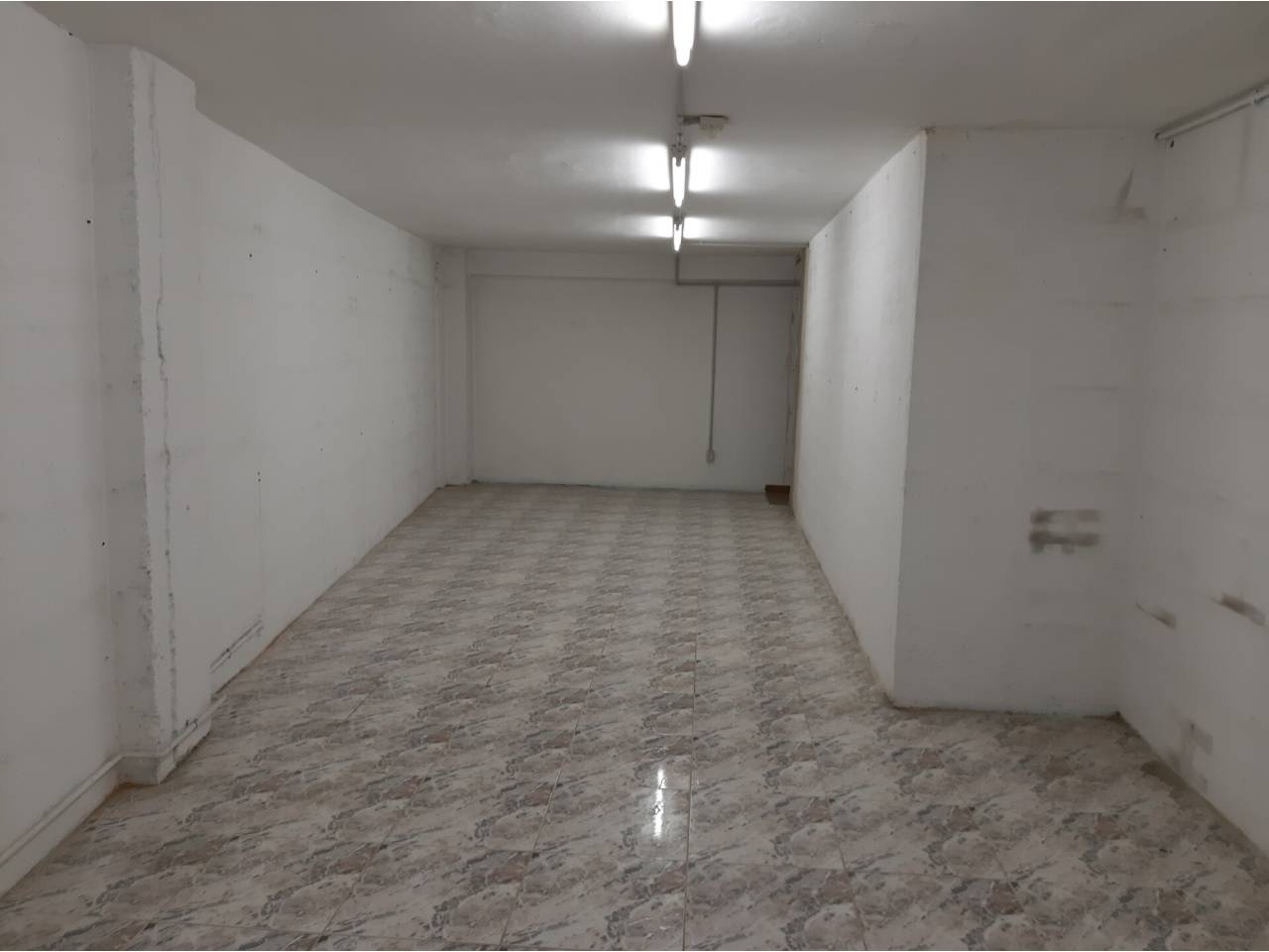 locales-comerciales en terrassa · ca-n'aurell €