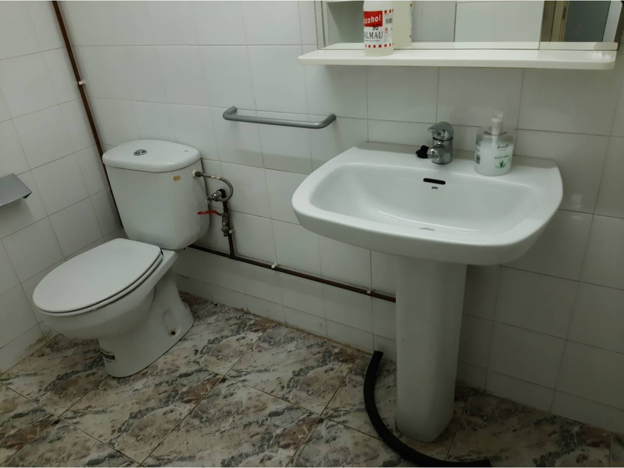 locales-comerciales en terrassa · ca-n'aurell €