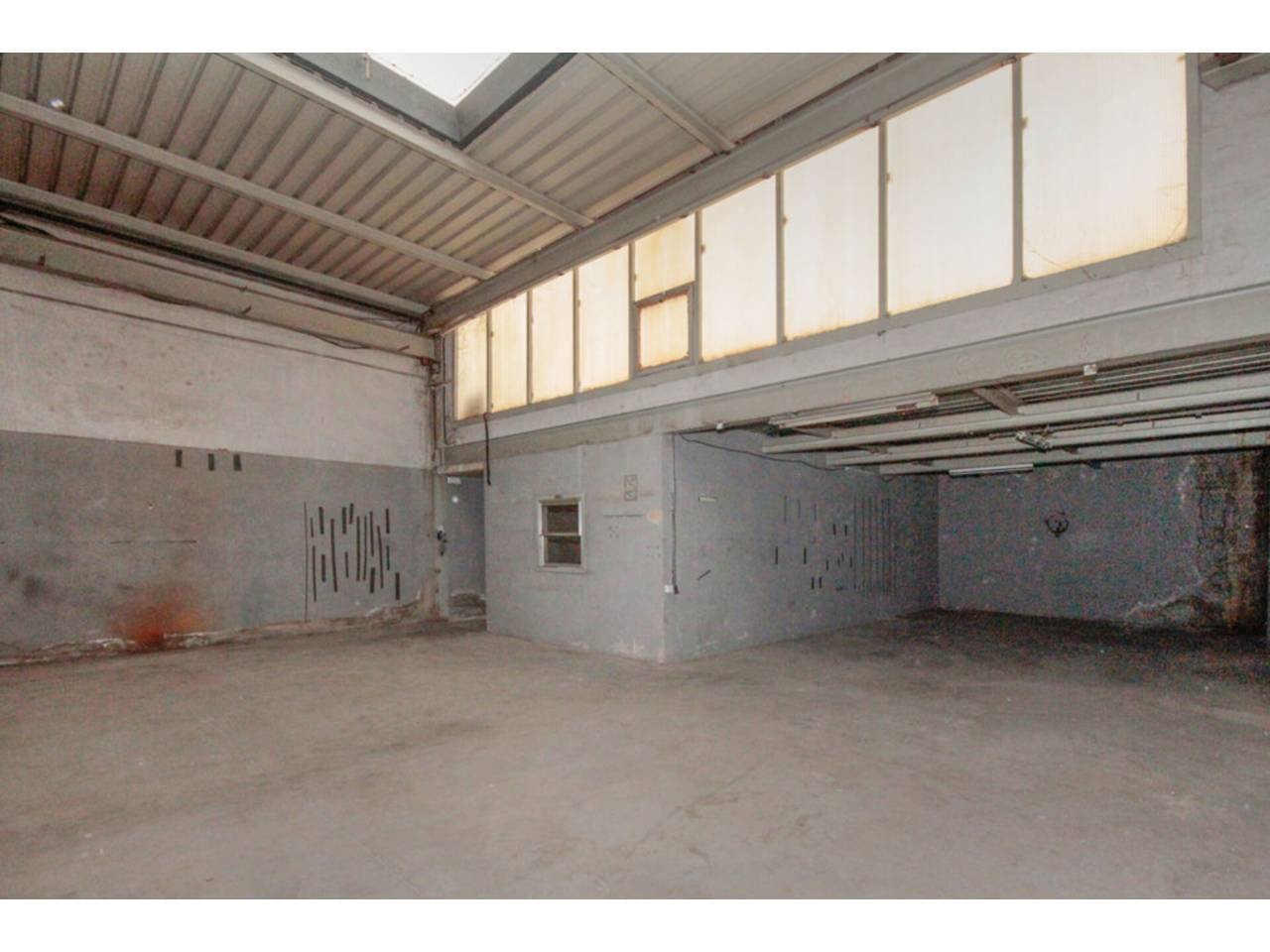 nave-industrial en terrassa · torre-sana 359000.00€