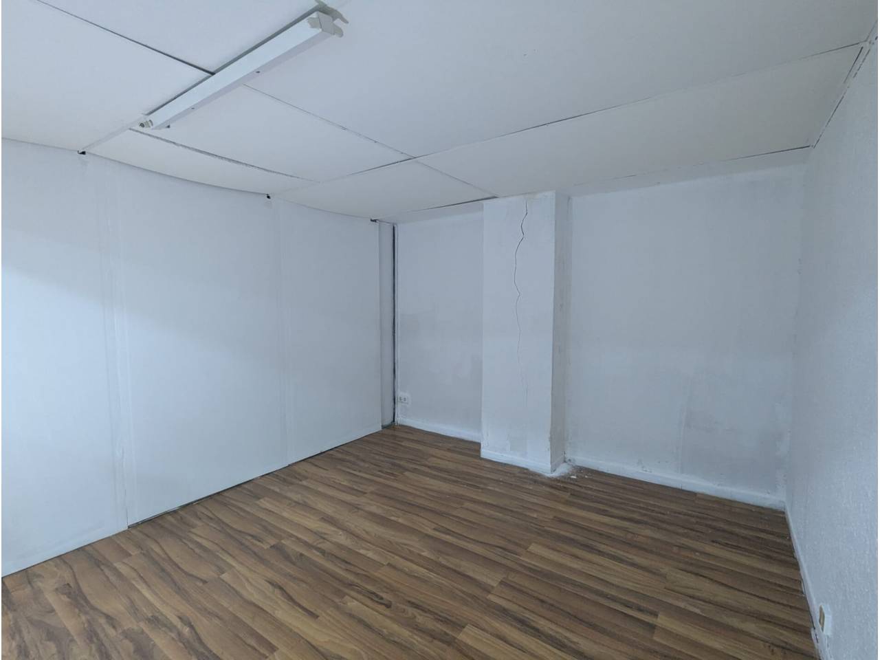 locales-comerciales en terrassa · centre 17000.00€