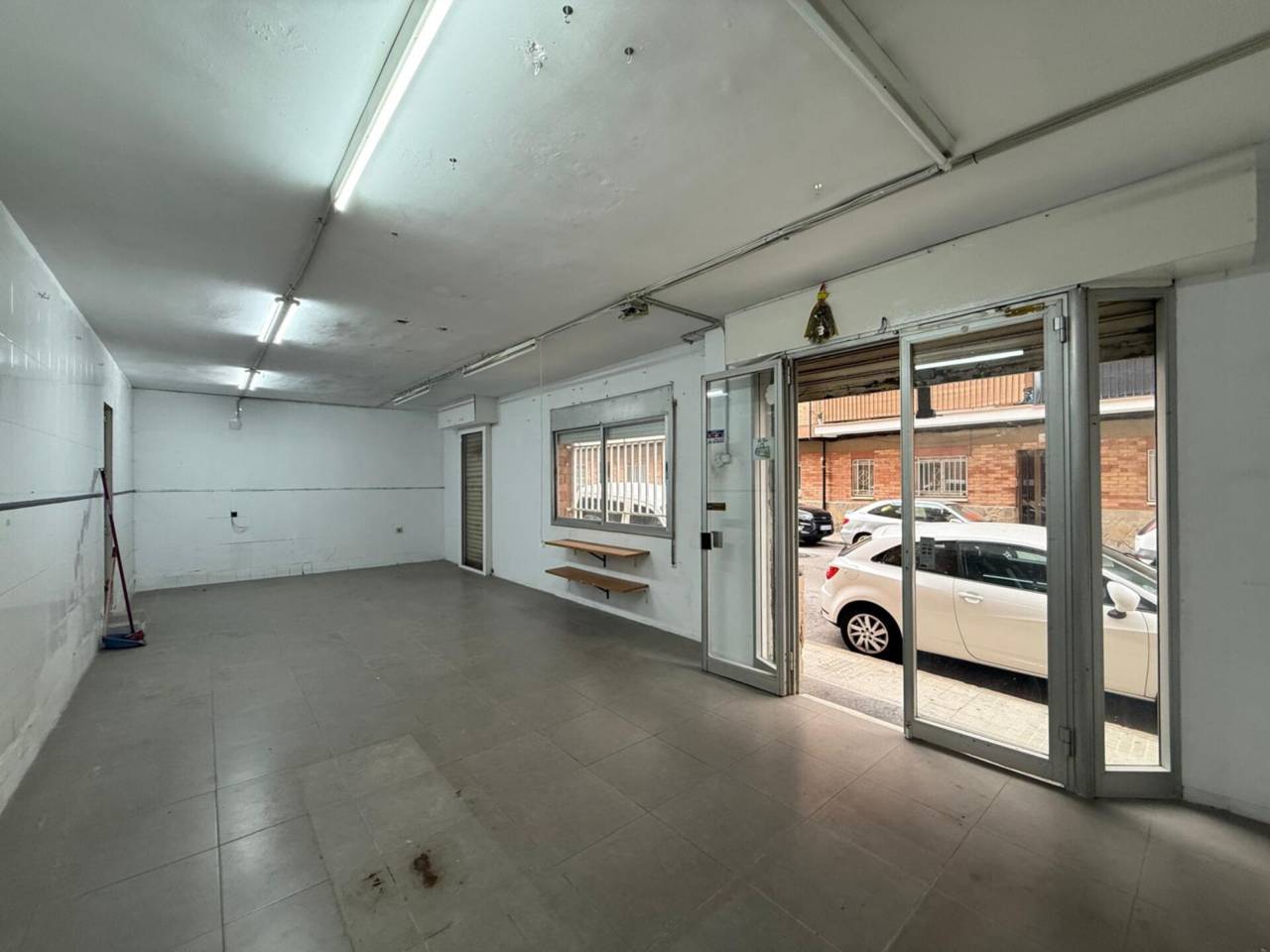locales-comerciales en terrassa · can-boada-torrent-d'en-pere-parres €