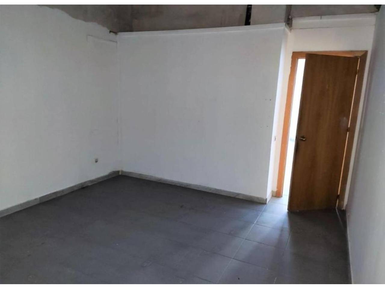 locales-comerciales en terrassa · can-boada-torrent-d'en-pere-parres 99000.00€