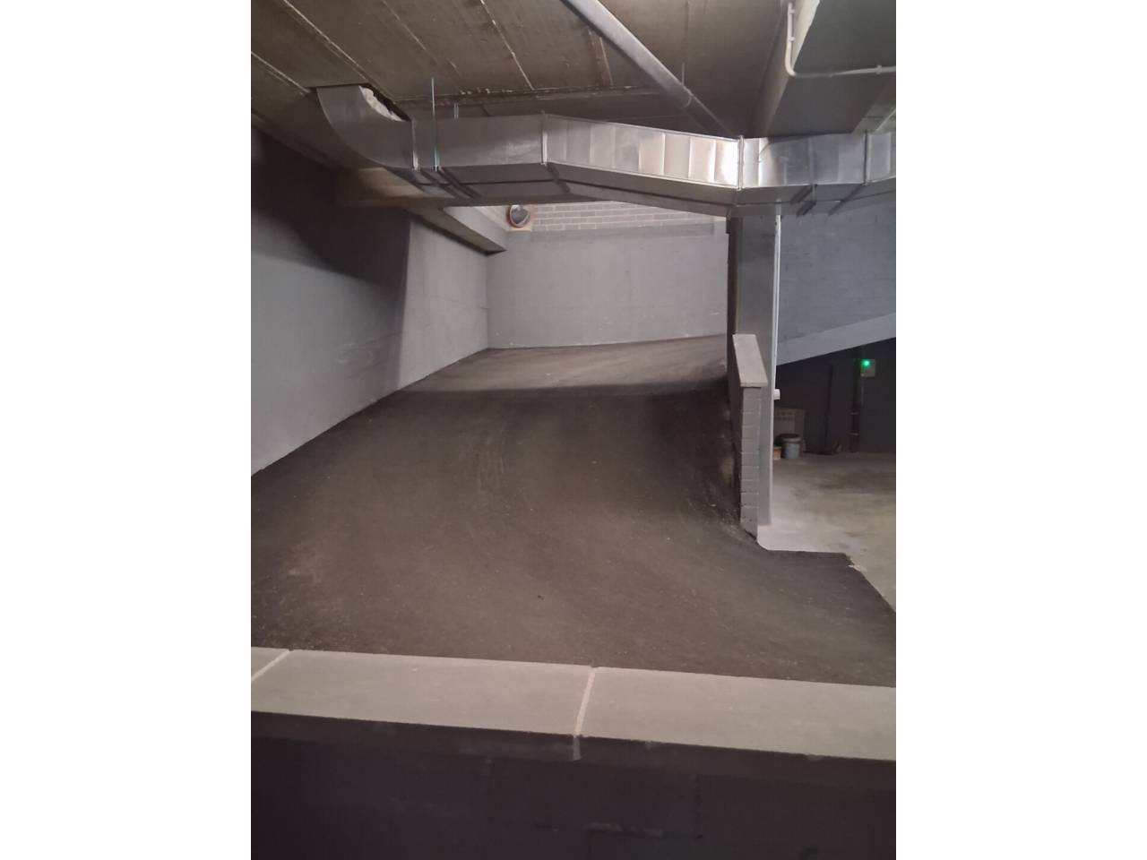 garaje en terrassa · ca-n'aurell 90.00€