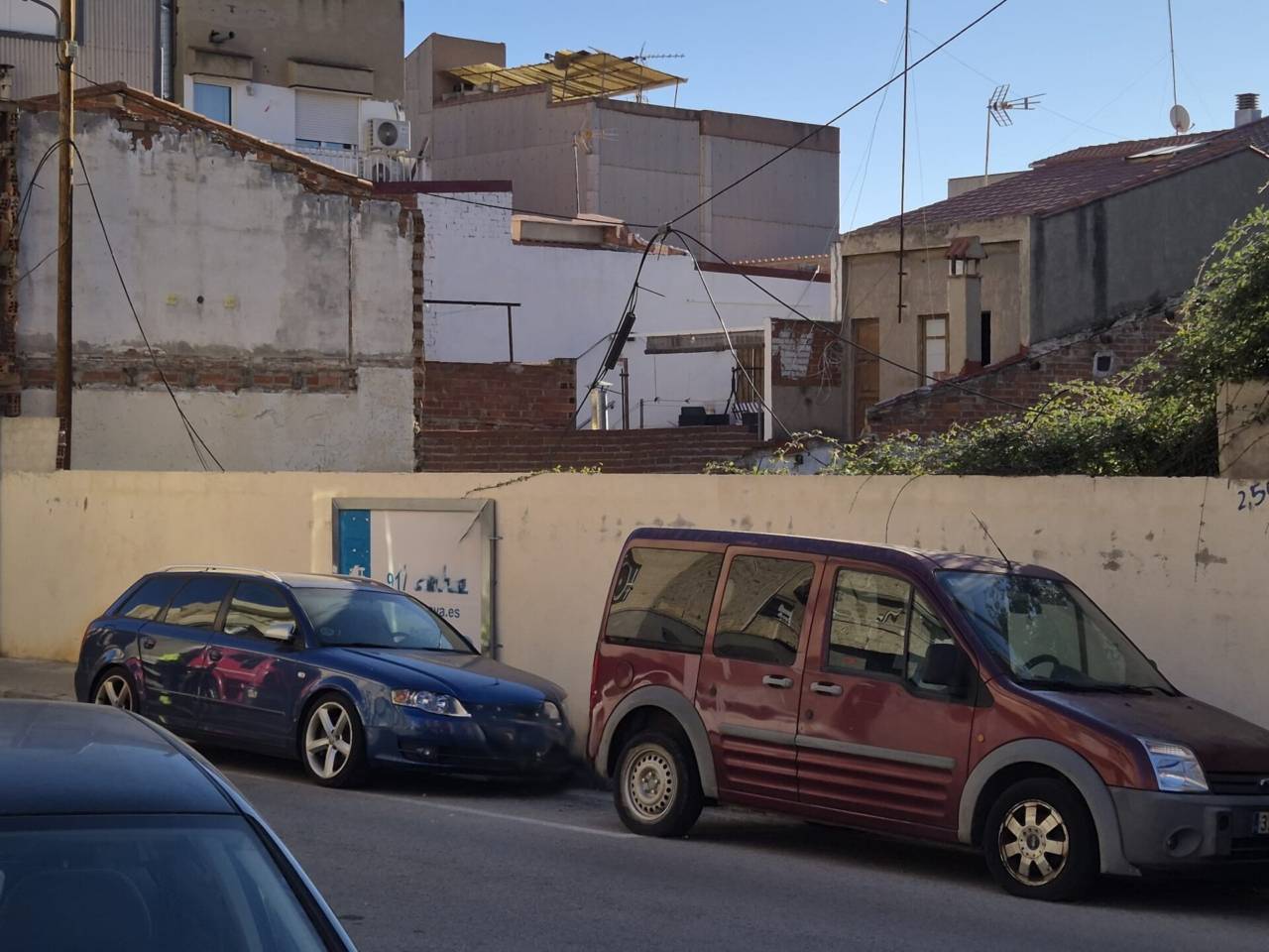 terrenos en sabadell · els-merinals 370000.00€