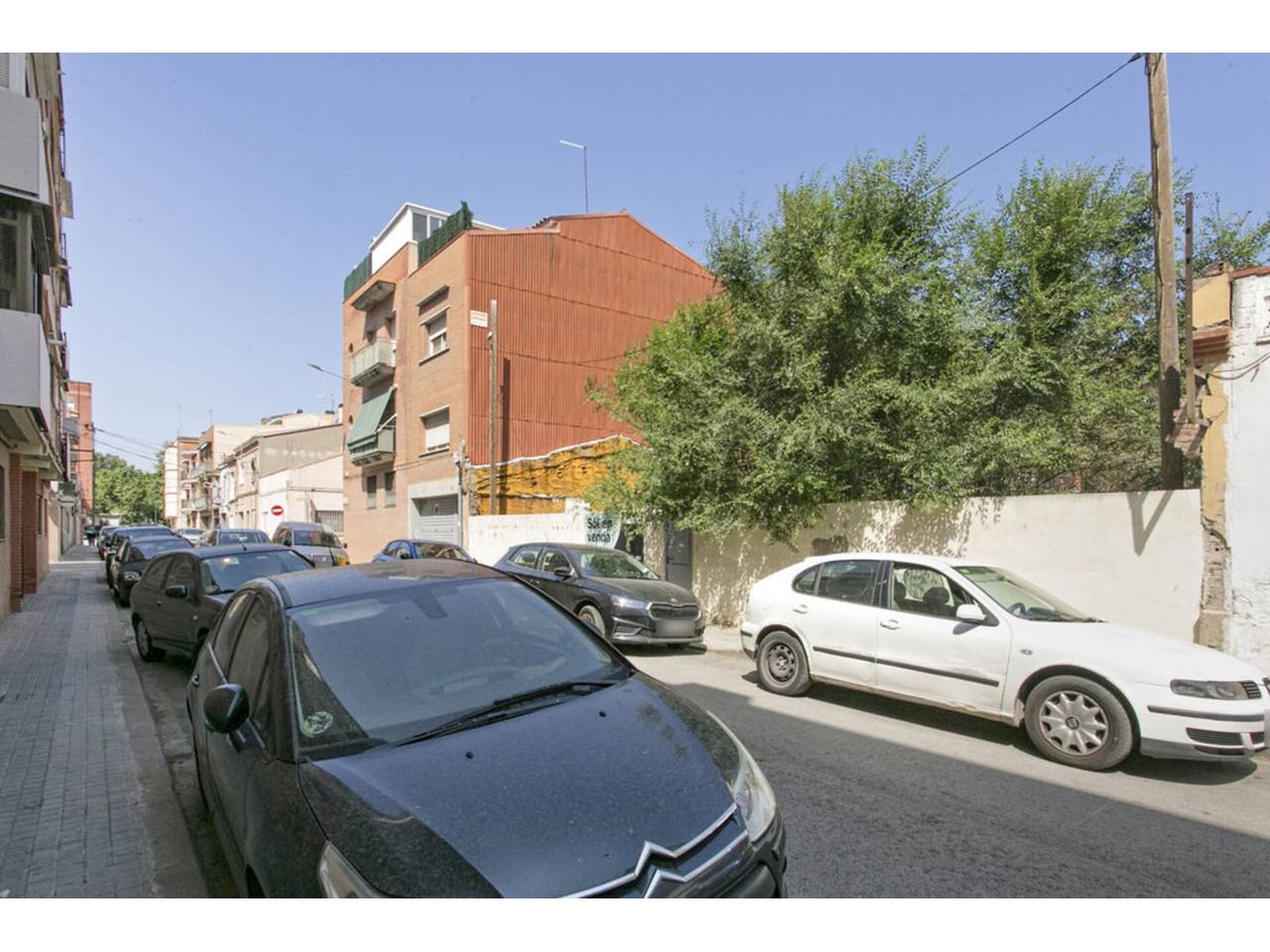 terrenos en sabadell · els-merinals 370000.00€