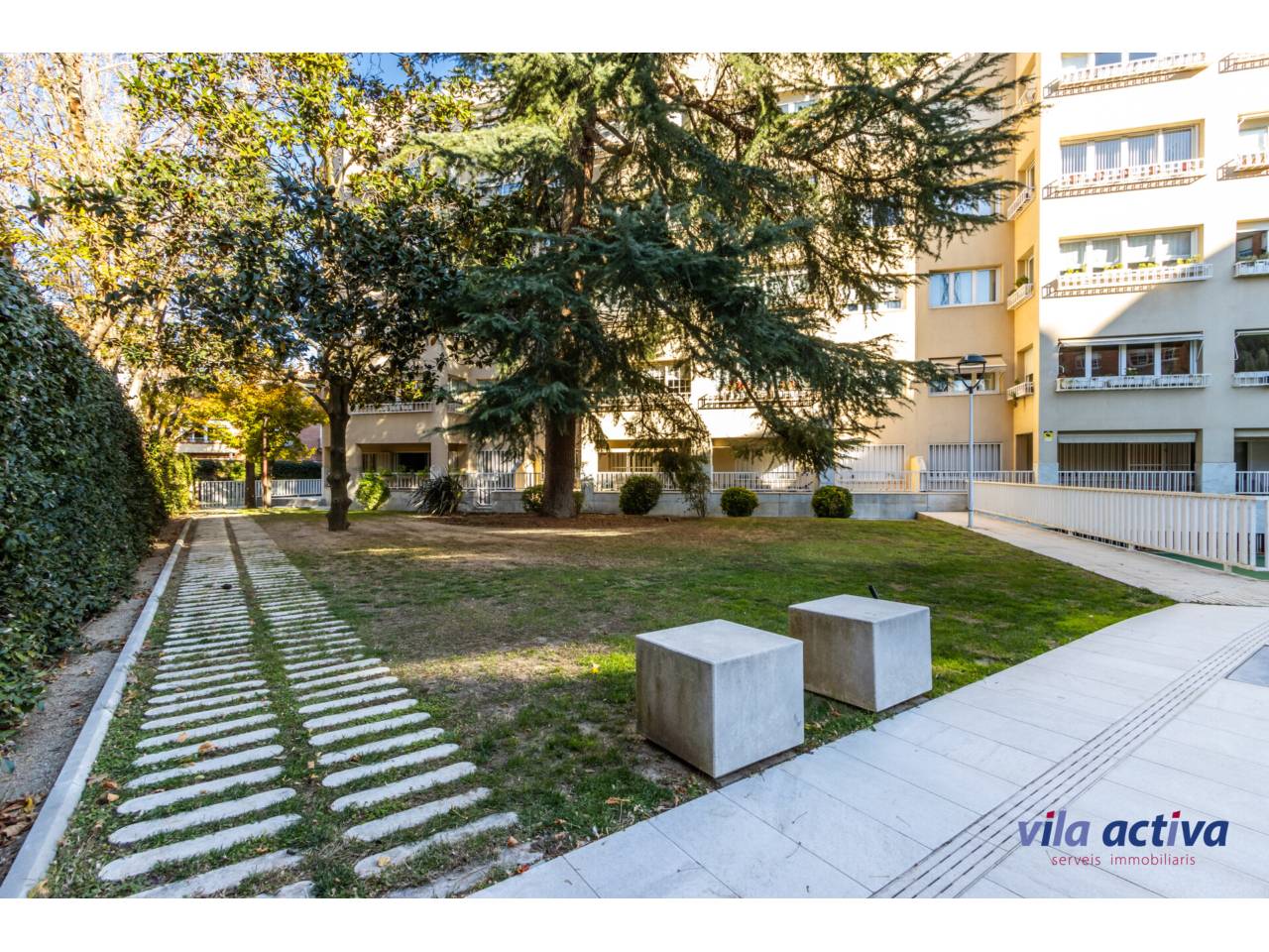 pisos en sant-cugat-del-valles · centre 690000.00€