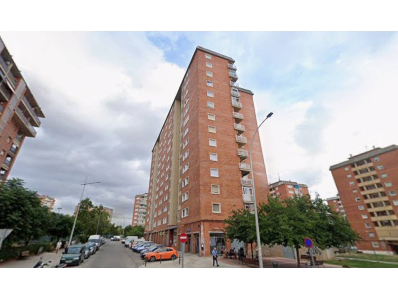 locales-comerciales en terrassa · pla-del-bon-aire 96400.00€