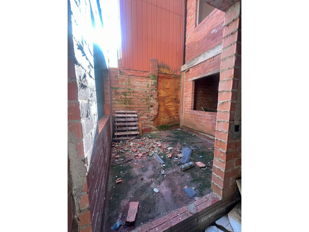 edificio en sabadell · el-poblenou 290000.00€