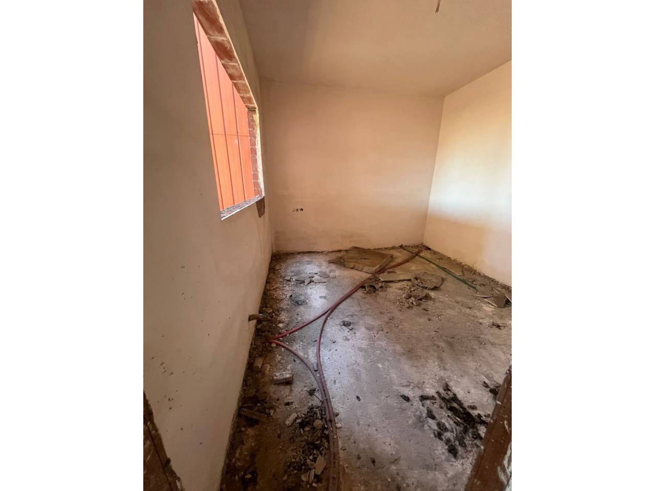 edificio en sabadell · el-poblenou 290000.00€