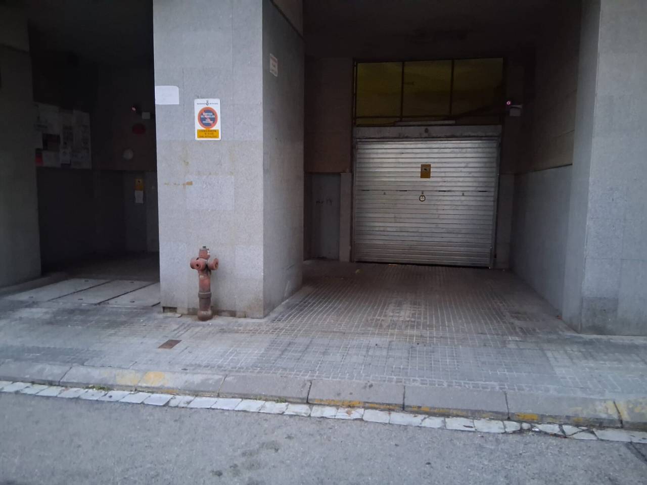 garaje en terrassa · cementiri-vell €