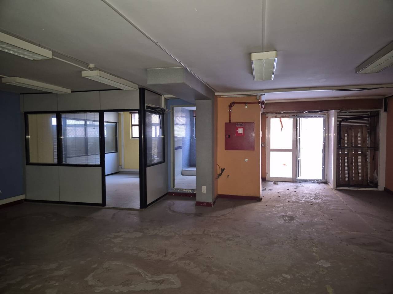 locales-comerciales en rubi · mercat 250000.00€