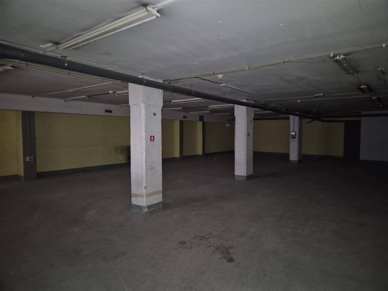 locales-comerciales en rubi · mercat 250000.00€