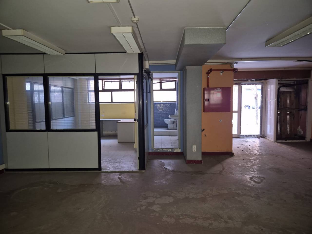 locales-comerciales en rubi · mercat 250000.00€