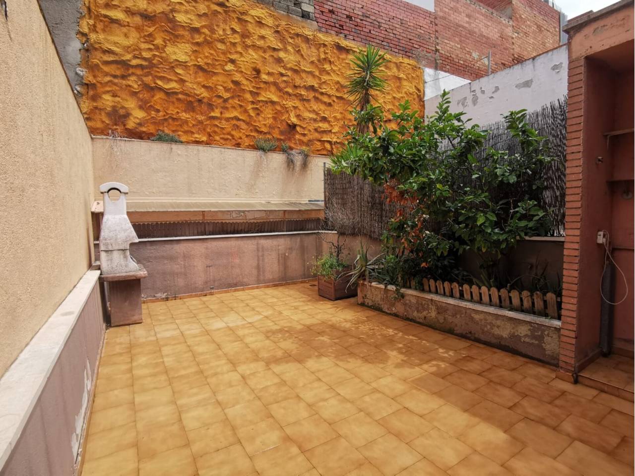 pisos en terrassa · la-maurina 130000.00€