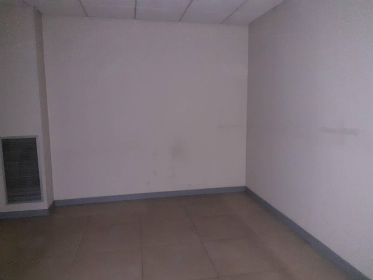 locales-comerciales en terrassa · cementiri-vell 90000.00€