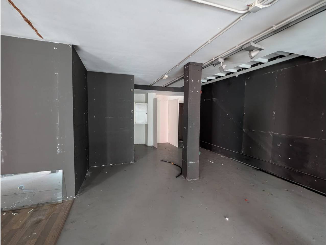 locales-comerciales en sabadell · centre 453100.00€