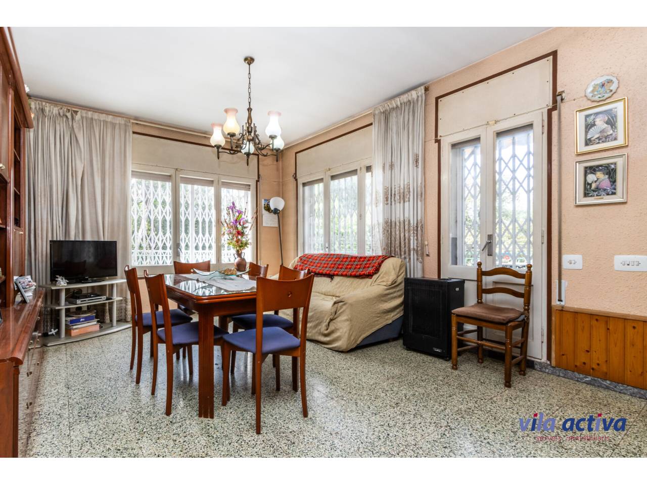 chalet-independiente en vacarisses · vacarisses 200000.00€