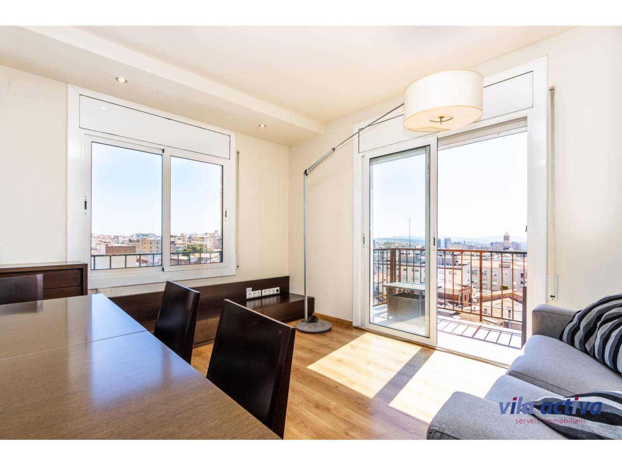 pisos en terrassa · centre 280000.00€